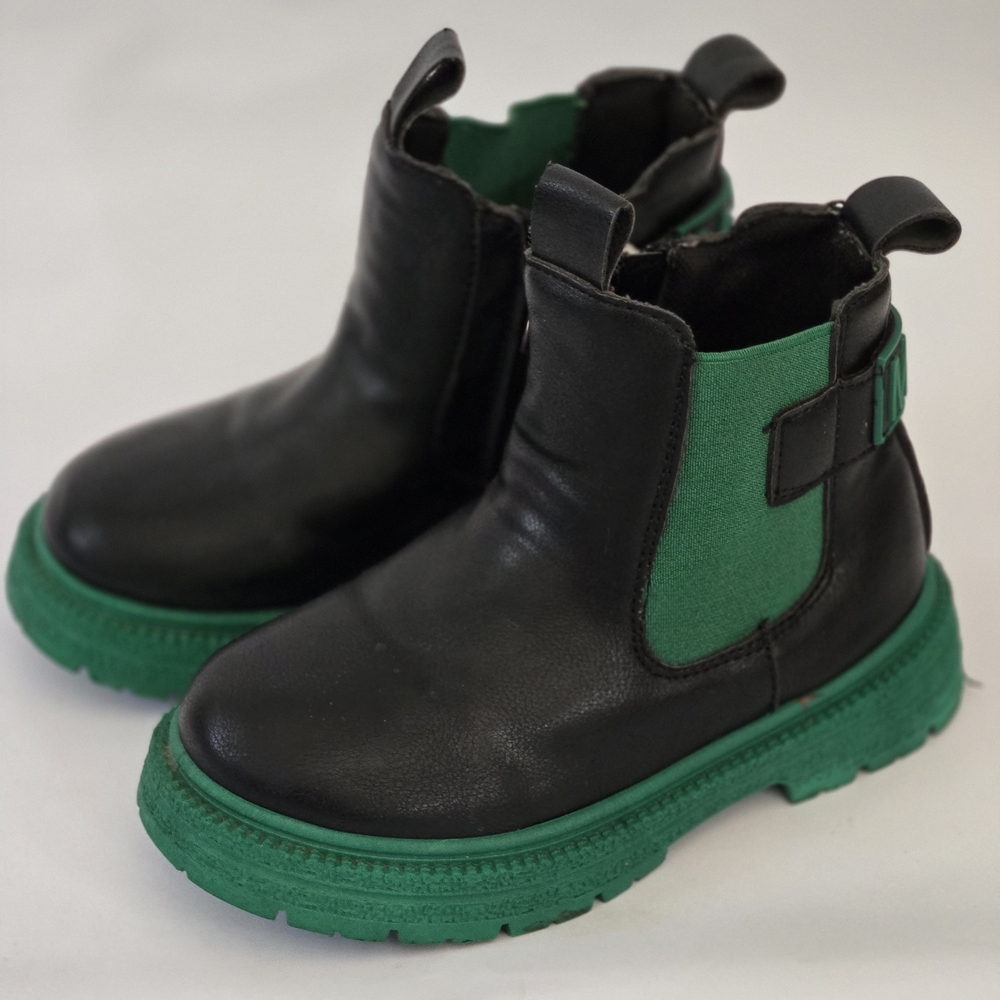 Kids Chelsea Boots with Green Elastic and Sole